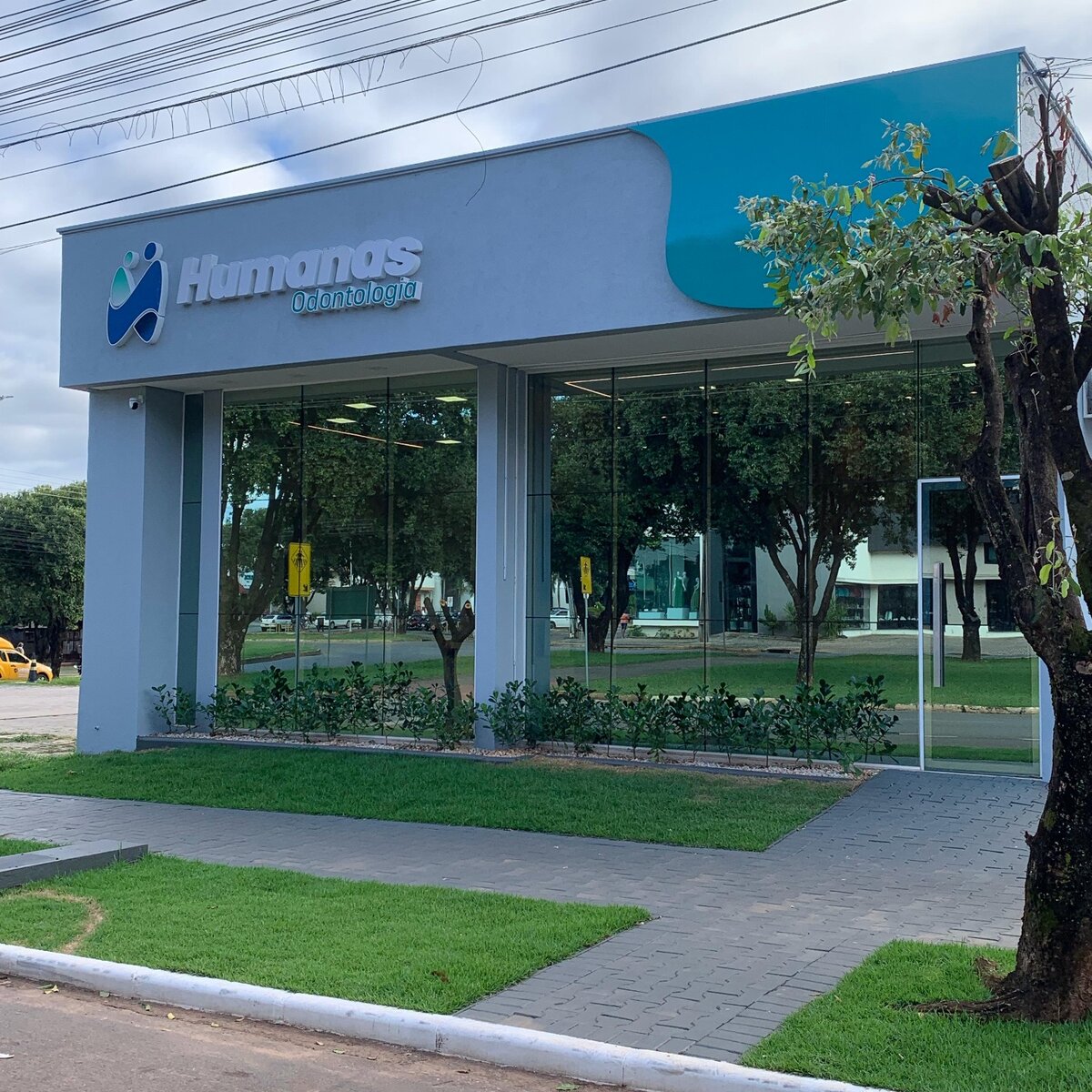 Fachada da Clínica Humanas Odontologia